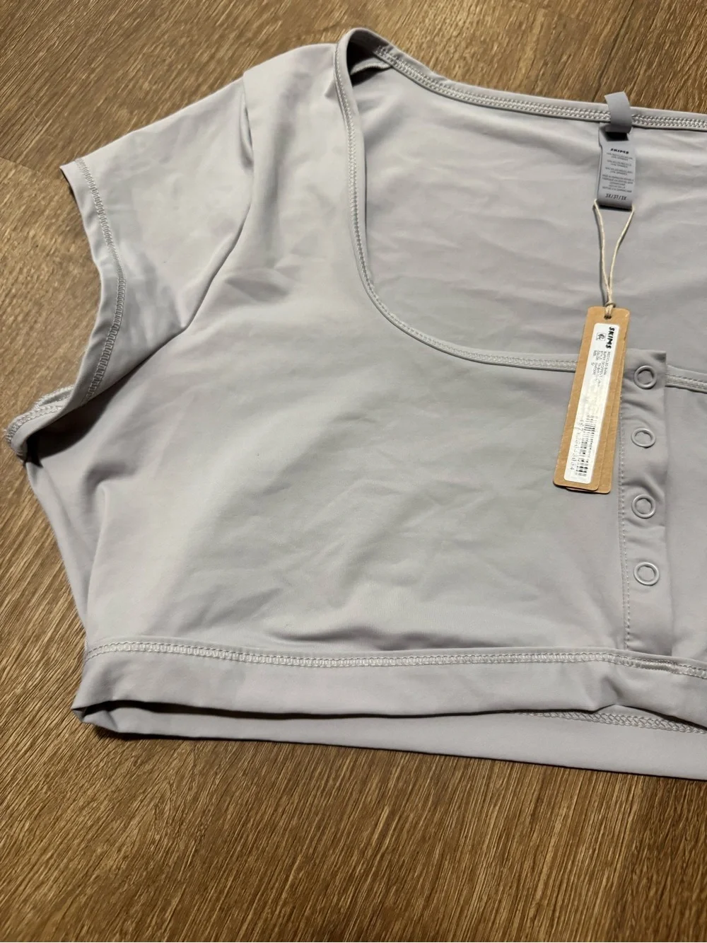 Skims Women’s Recycled Swim Super Cropped T-Shirt Chrome Grey 3X